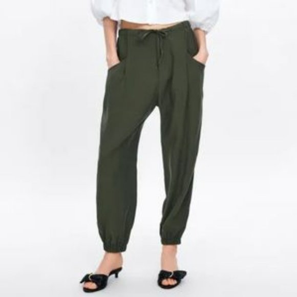 Zara Pants - Zara Green Trouser Pants.  SZ M